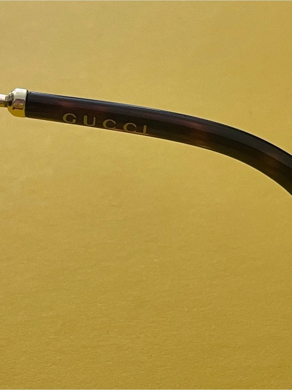 Gucci pre owned